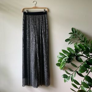 NWT Sparkly Silver Cropped Wide-leg Pants